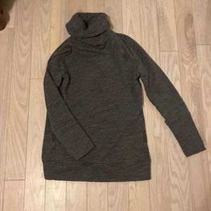 Lululemon sweat shirt.  Super warm for Fall and Winter!!